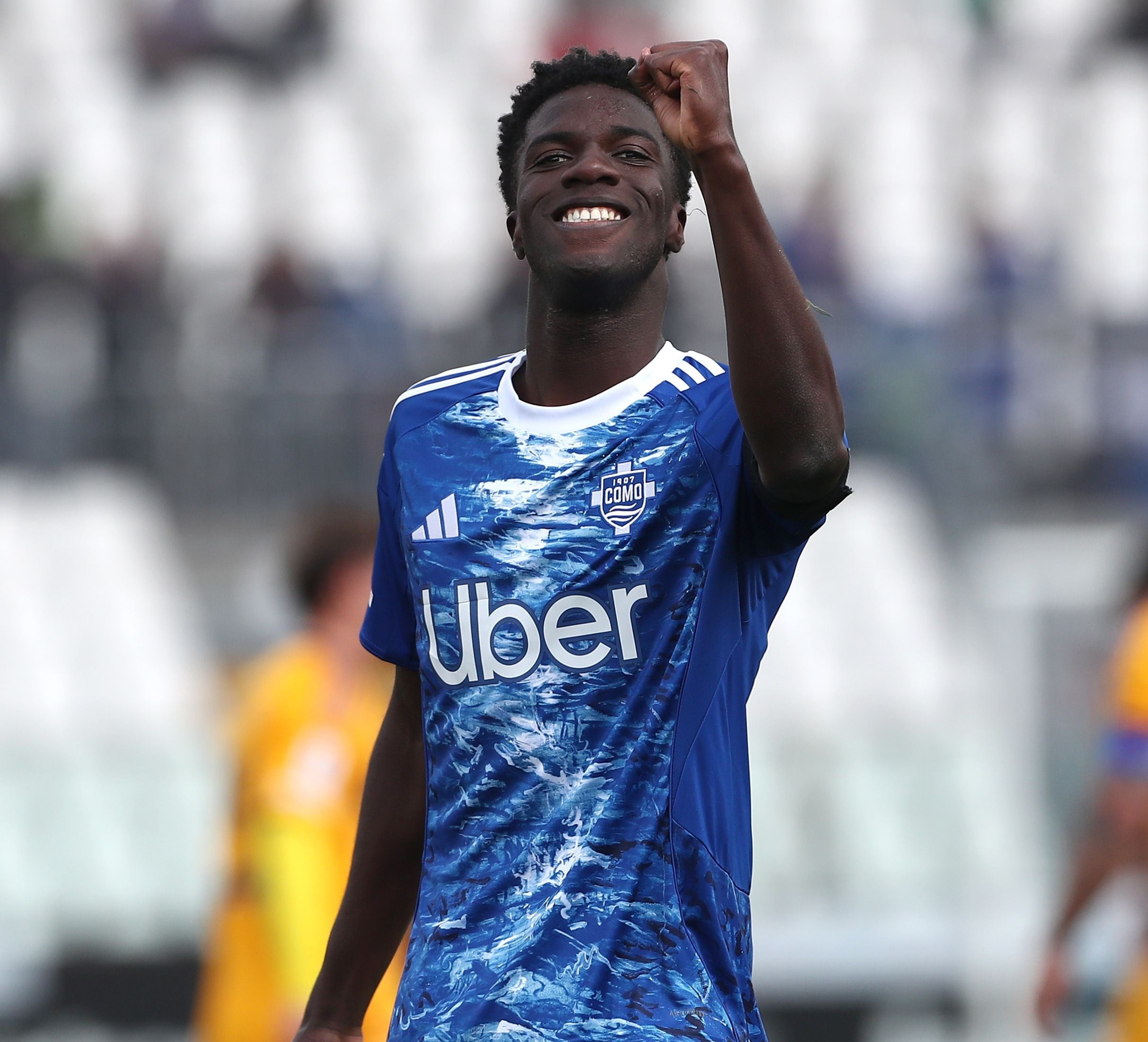 Como : La grande joie d'Assane Diao après avoir retrouvé le chemin des filets - wiwsport Como : La grande joie d'Assane Diao après avoir retrouvé le chemin des filets - wiwsport