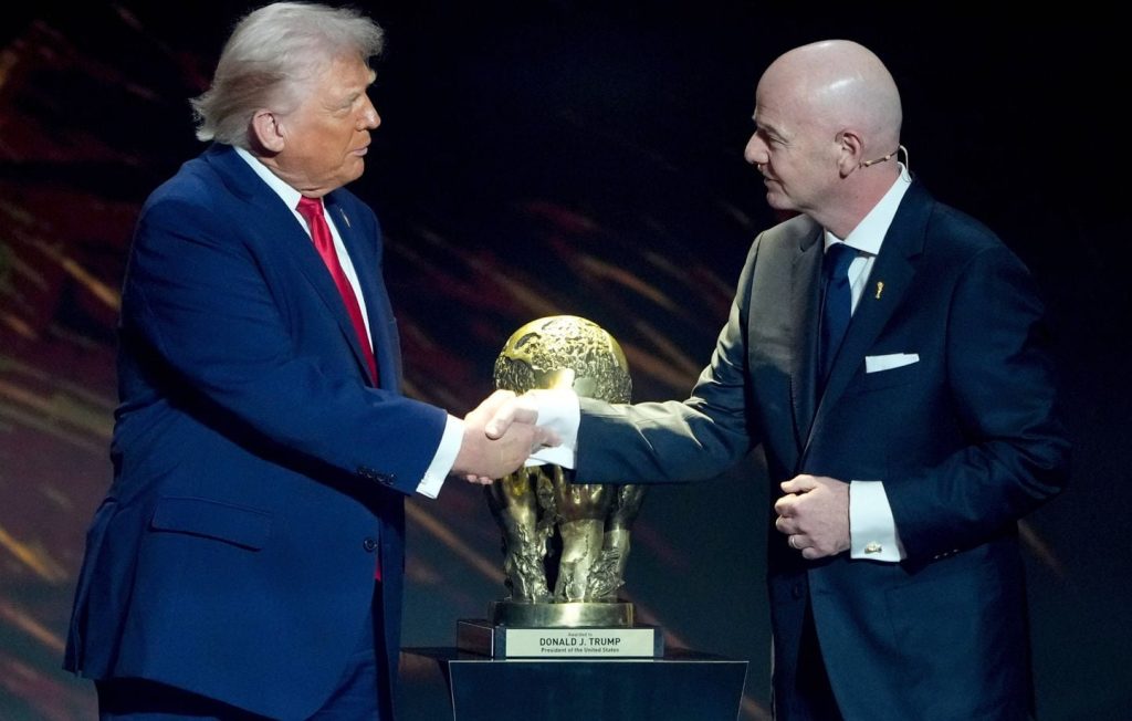 Mondial 2026 : Trump promet que l’Iran sera “le bienvenu” selon Gianni Infantino ! - wiwsport Mondial 2026 : Trump promet que l’Iran sera “le bienvenu” selon Gianni Infantino ! - wiwsport