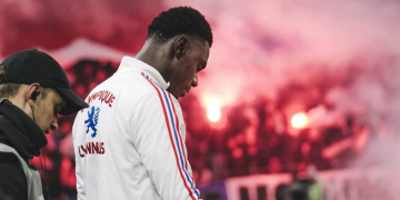Moussa Niakhaté après la défaite de Lyon dans l’Olympico : « Habib Bèye leur a demandé de mettre une intensité folle (…) Ne pas prendre de point avec le match qu’on a fait c’est très compliqué » - wiwsport