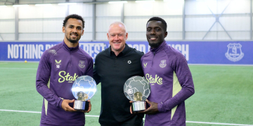 Angleterre : Les champions d’Afrique Gana Gueye et Iliman Ndiaye récompensés par l’association des footballeurs professionnels (PFA) - wiwsport