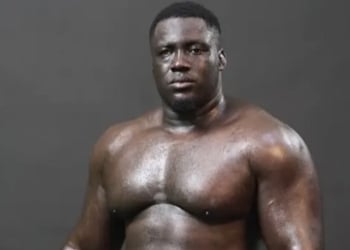 Lamb : (vidéo) Les images exclusives du shooting de Sa Thiés à quelques jours de son combat face à Modou Lô ! - wiwsport Screenshot