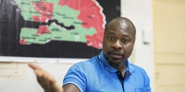 Visite annoncée de Patrice Motsepe au Sénégal : Le député Guy Marius Sagna appelle à une grande manifestation pour la libération « des 18 otages » et contre la corruption - wiwsport