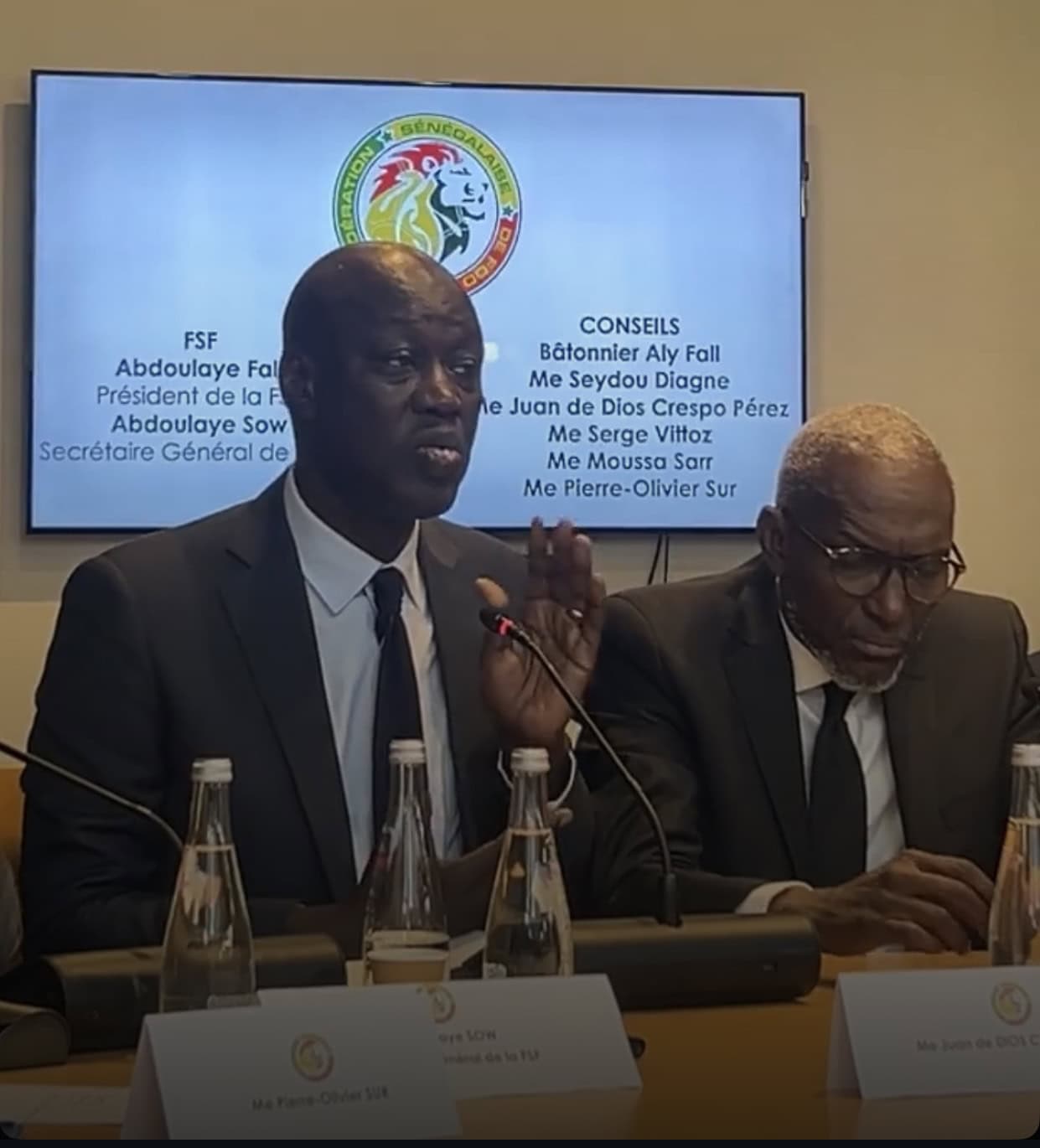 Pourquoi le Sénégal ne rendra pas le trophée ? Me Seydou Diagne révèle : « Dans la décision du jury d’appel, il n’y a pas de retrait de titre ni de médailles » ! - wiwsport Screenshot