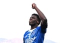 Serie A : Assane Diao retrouve le chemin des filets, un an plus tard (vidéo) - wiwsport COMO, ITALY - MARCH 22: Assane Diao of Como celebrates his goal during the Serie A match between Como 1907 and Pisa SC at Giuseppe Sinigaglia Stadium on March 22, 2026 in Como, Italy. (Photo by Image Photo Agency/Getty Images)