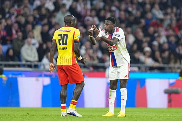 OL – RC Lens : Moussa Niakhaté réagit et met fin à la polémique avec Malang Sarr