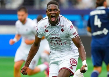 FC Metz : « Jouer pour son pays, défendre ses couleurs, ça doit être un plaisir immense », Sadibou Sané - wiwsport
