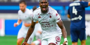 FC Metz : « Jouer pour son pays, défendre ses couleurs, ça doit être un plaisir immense », Sadibou Sané - wiwsport