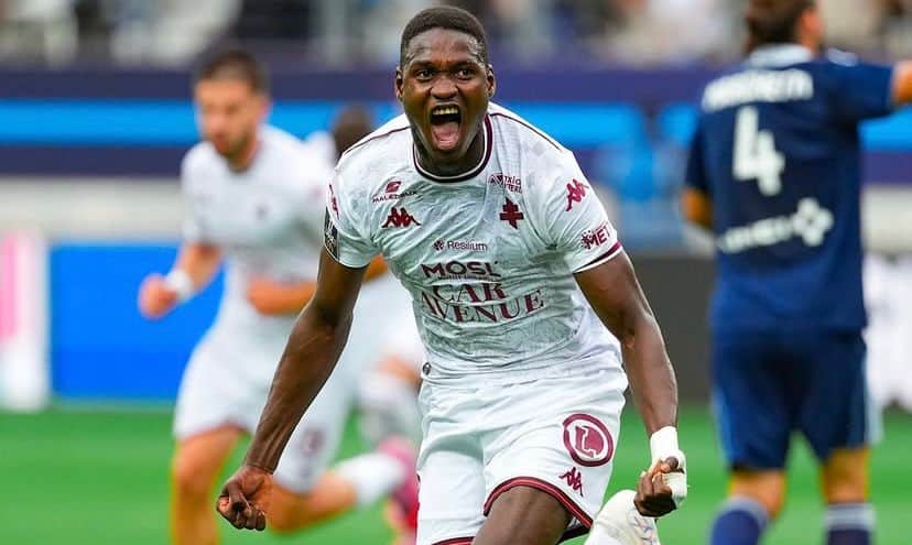 FC Metz : « Jouer pour son pays, défendre ses couleurs, ça doit être un plaisir immense », Sadibou Sané