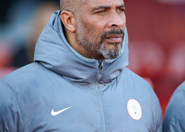 Football : « Je n’ai jamais été en contact avec l’OM » : Éric Chelle dément les rumeurs