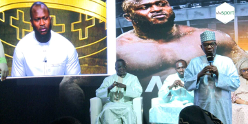 Bécaye Mbaye sur la diffusion du combat royal par Canal + : « C’est une grande victoire pour la lutte sénégalaise (…) je savais que Modou Lô allait porter la lutte jusqu’ici et c’est pourquoi je l’avais surnommé Kharagne » - wiwsport