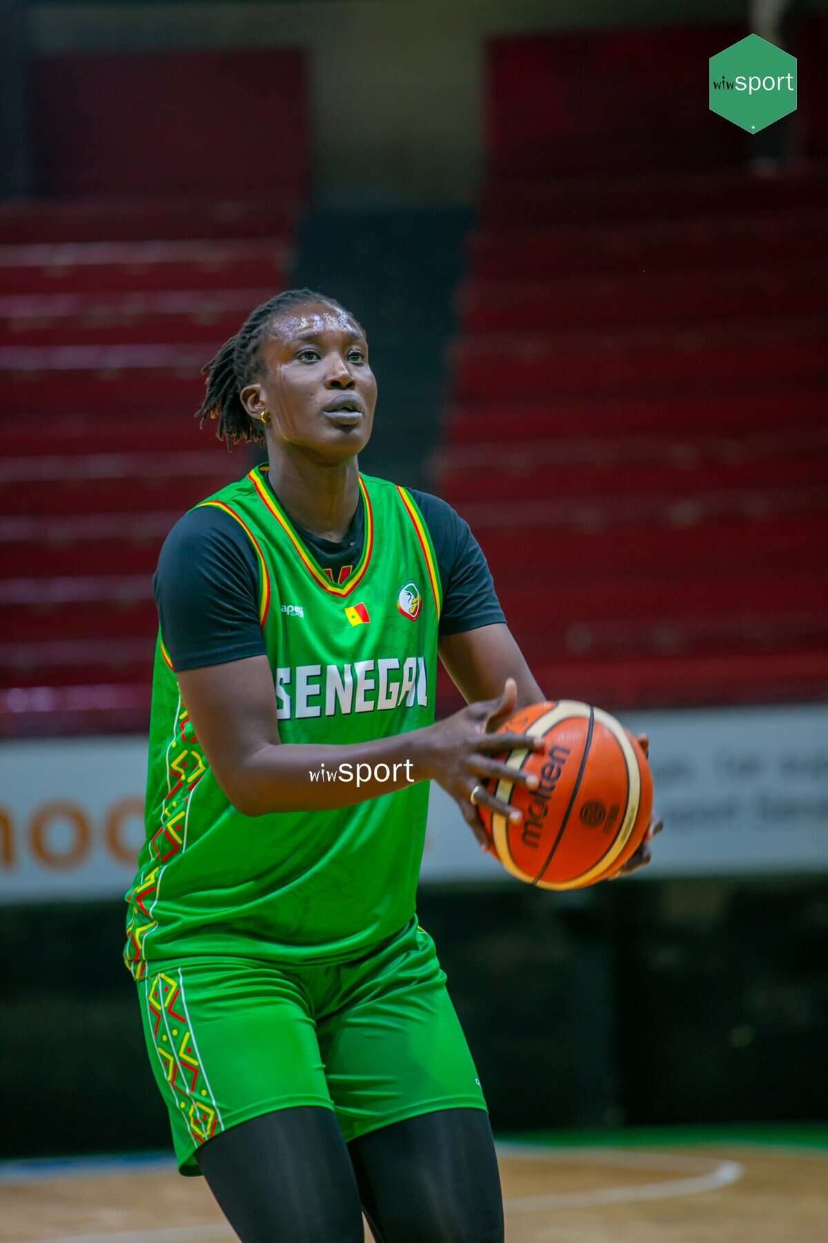 Tout en images : Découvrez le premier entraînement des Lionnes en préparation du Tournoi Qualificatif de la Coupe du monde féminine - wiwsport