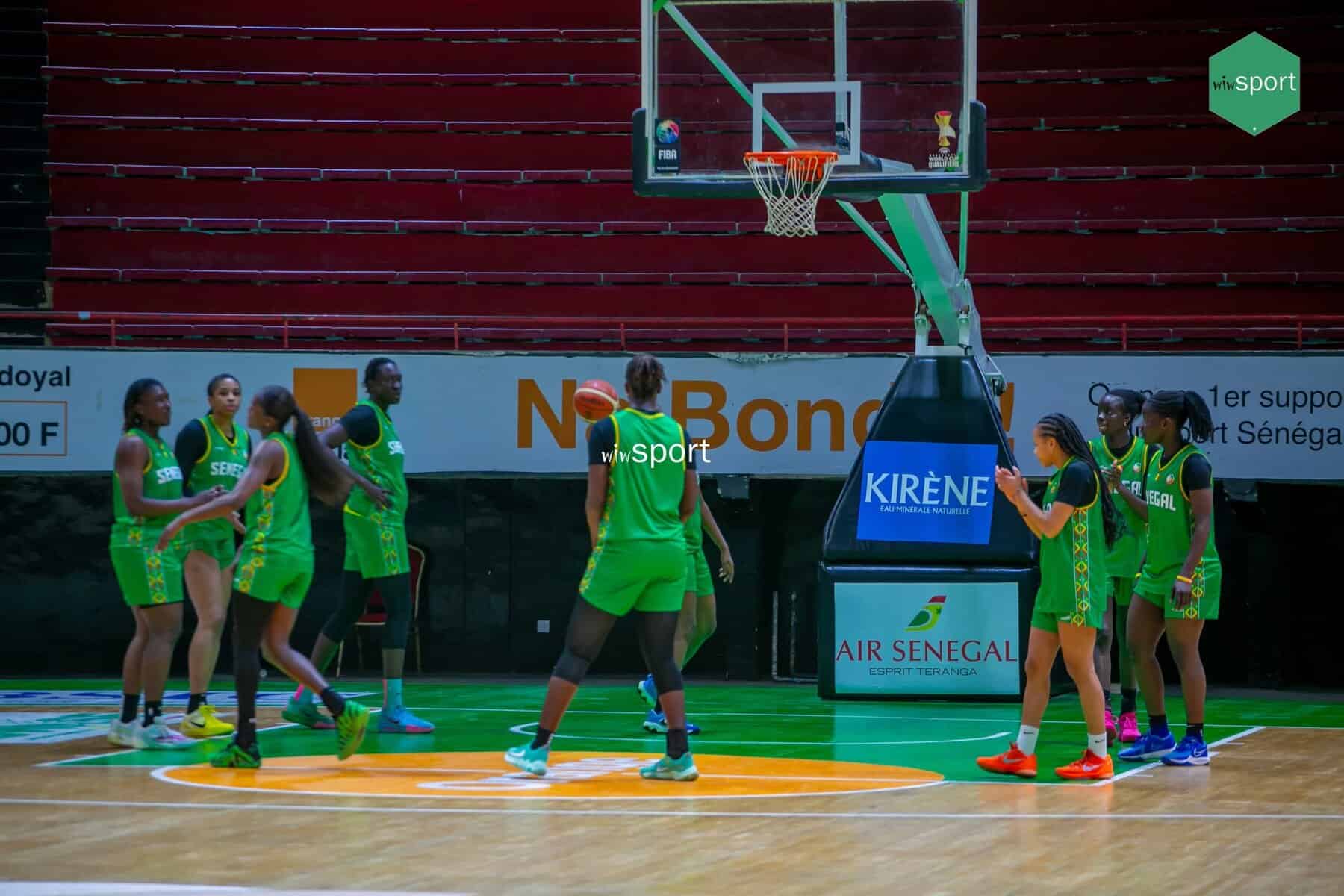Tout en images : Découvrez le premier entraînement des Lionnes en préparation du Tournoi Qualificatif de la Coupe du monde féminine - wiwsport