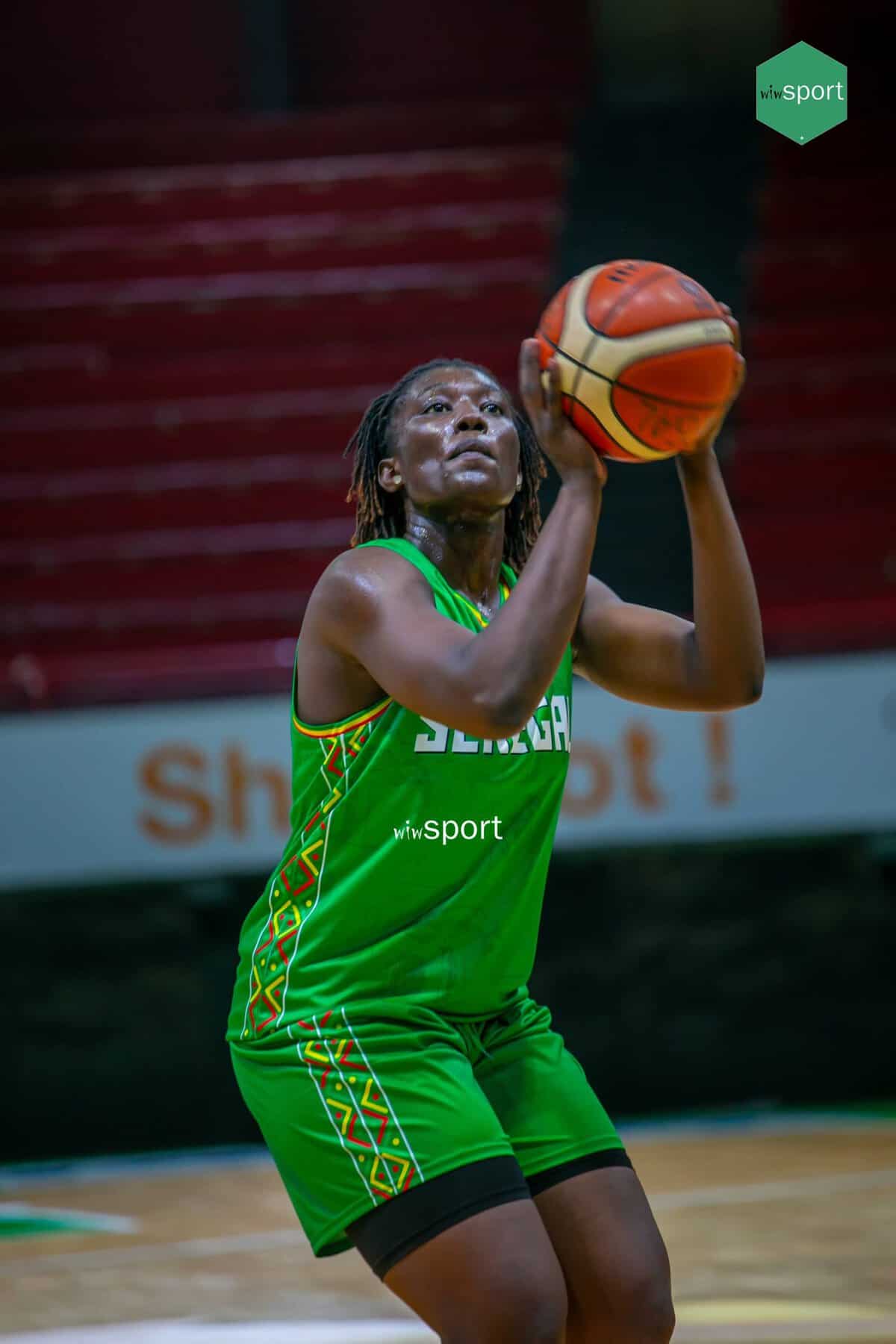 Tout en images : Découvrez le premier entraînement des Lionnes en préparation du Tournoi Qualificatif de la Coupe du monde féminine - wiwsport