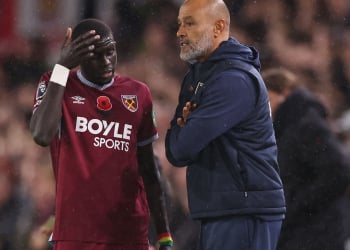 « Pour moi, El Hadji Malick Diouf est champion, point final » : L’entraîneur de West Ham, Nuno Espirito Santo, catégorique dans l'affaire Sénégal - Maroc - wiwsport « Pour moi, El Hadji Malick Diouf est champion, point final » : L’entraîneur de West Ham, Nuno Espirito Santo, catégorique dans l'affaire Sénégal - Maroc - wiwsport