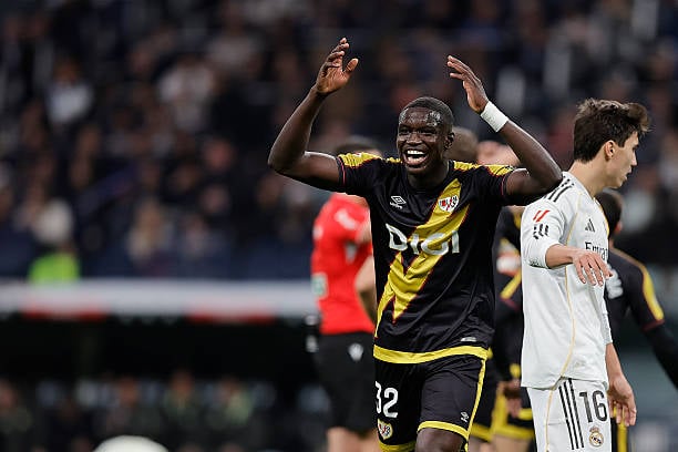 « Je me suis révélé aux yeux du monde cette grâce à lui » : La belle déclaration d’amour de Nobel Mendy à son entraîneur Iñigo Pérez