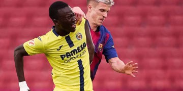 « Ceux qui ont du talent comme lui commettent des erreurs » : Marcelino défend le jeu et les sorties de balle de Pape Gueye - wiwsport