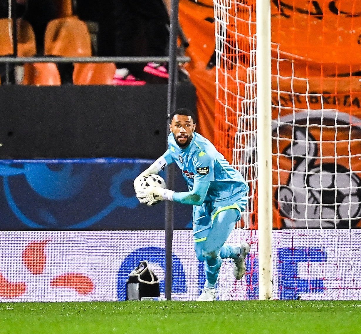 Coupe de France : Grâce à un excellent Yehvann Diouf, Nice s’impose contre Lorient aux tirs au but et rejoint les demi-finales