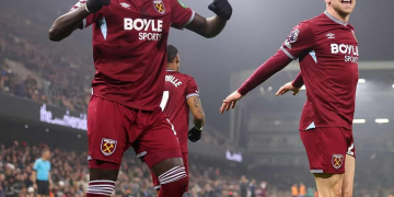 Premier League : West Ham s'offre Fulham mais reste dans la zone rouge - wiwsport