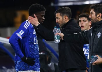 « Je ne veux pas en parler » : Cesc Fabregas évite la polémique sur la convocation d'Assane Diao avec le Sénégal - wiwsport