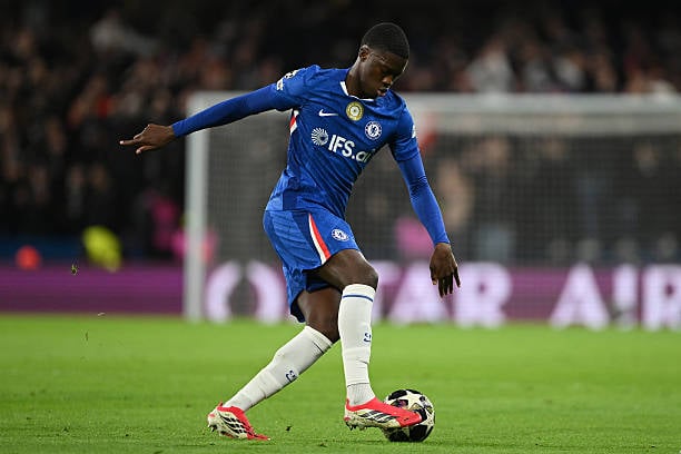 « Je suis très enthousiaste pour sa carrière » : Liam Rosenior vole au secours de Mamadou Sarr