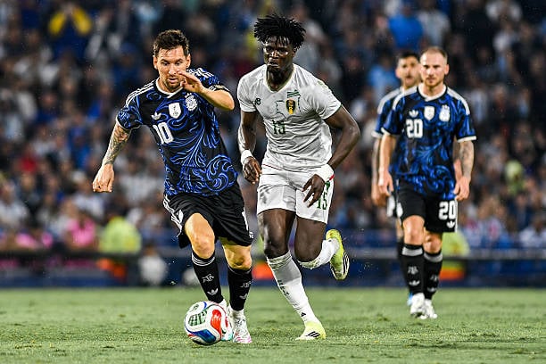 Foot : Une Mauritanie conquérante s'incline contre l'Argentine - wiwsport Foot : Une Mauritanie conquérante s'incline contre l'Argentine - wiwsport