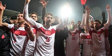 Foot : La Turquie retrouve la Coupe du Monde 24 ans après avoir crucifié le Sénégal à Osaka - wiwsport
