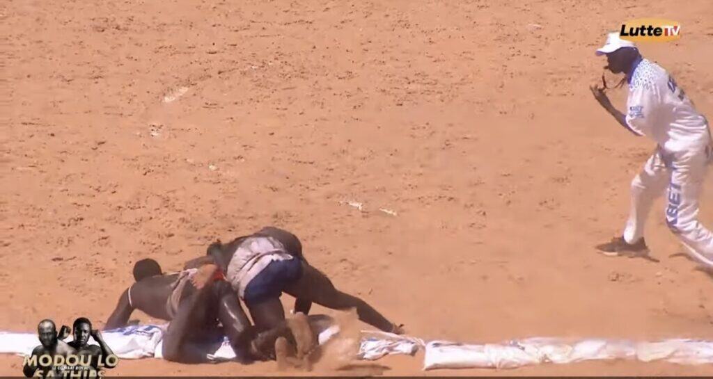 (vidéo) Modou Anta 2 domine Boy Ka en ouverture à l’Arène nationale - wiwsport