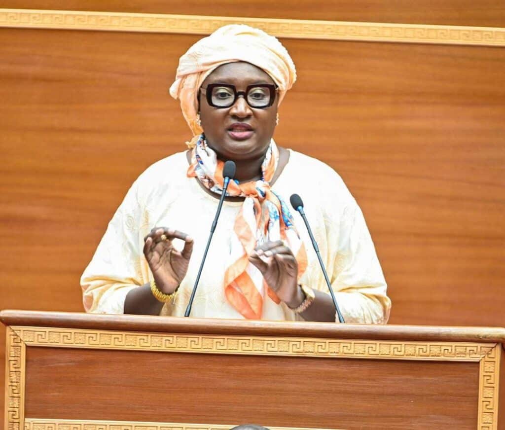 Code du sport : Khady Diene Gaye présente le projet de loi à l’Assemblée nationale qui l’adopte à l’unanimité ! - wiwsport Code du sport : Khady Diene Gaye présente le projet de loi à l’Assemblée nationale qui l’adopte à l’unanimité ! - wiwsport
