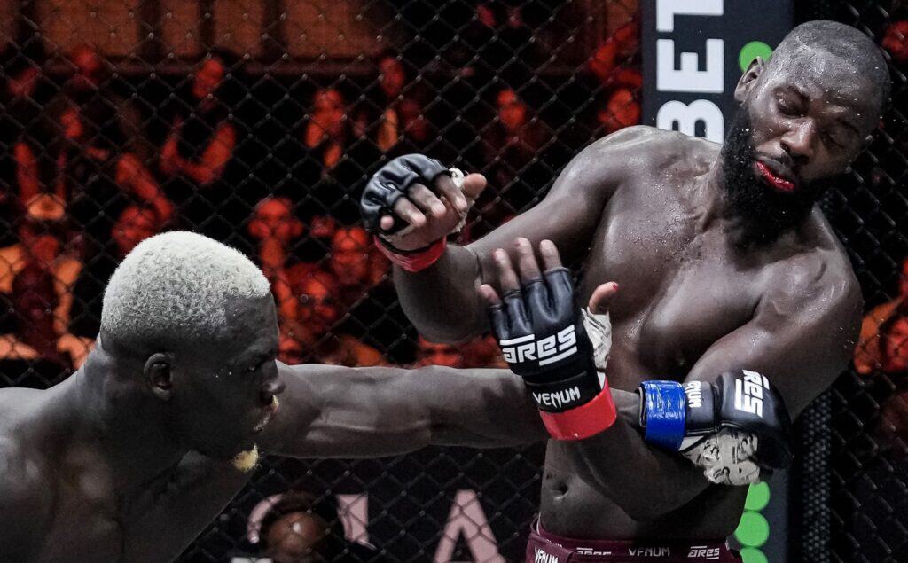 ARES - Moustapha Diakhaté, Nouveau Champion Light Heavyweight à l’ARES : « Je suis content (…) Je n’ai jamais connu deux rounds dans ma carrière et j’ai fait 5 rounds en gagnant contre un adversaire redoutable » - wiwsport