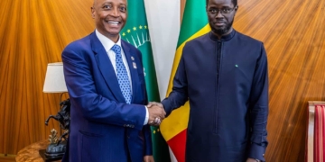 Patrice Motsepe au Sénégal : Une opération séduction pour redorer l'image de la CAF - wiwsport
