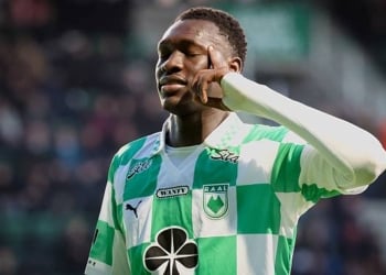 RAAL's Senegalese forward #07 Pape Moussa Fall celebrates after scoring his team's first goal during the Belgian "Pro League" First Division football match between RAAL La Louviere and Sint-Truiden VV, at the Easi Arena stadium in La Louviere on January 24, 2026. (Photo by VIRGINIE LEFOUR / Belga / AFP via Getty Images) / Belgium OUT