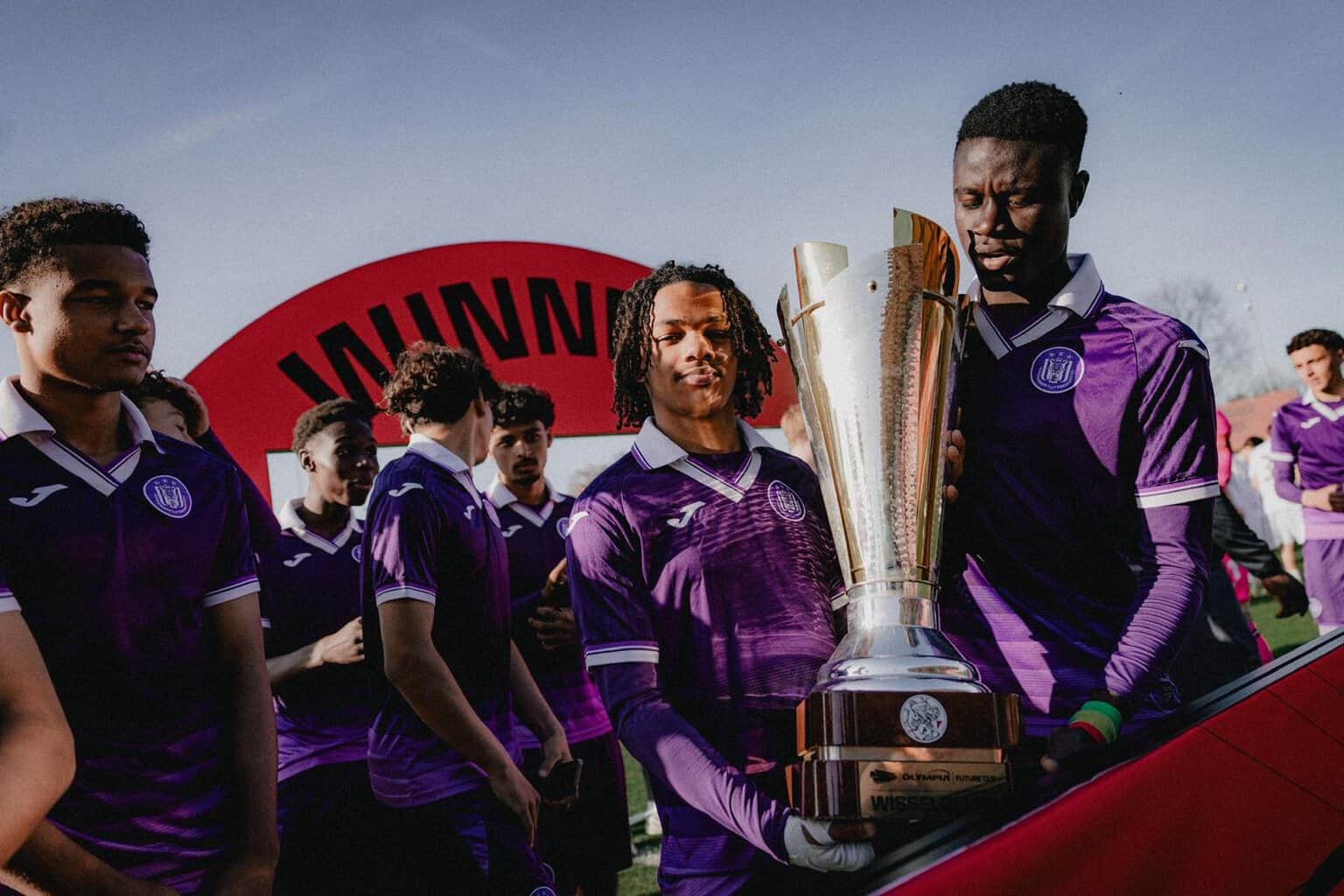 Interview – À la découverte de Saliou Dia (16 ans) « Être gaucher est un véritable avantage dans le football moderne » ! - wiwsport