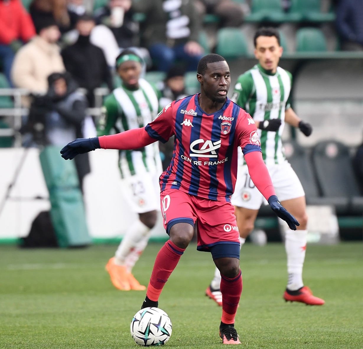 Ligue 2 : Henri Saivet, de retour dans le groupe de Clermont après quatre mois d'absence - wiwsport Ligue 2 : Henri Saivet, de retour dans le groupe de Clermont après quatre mois d'absence - wiwsport