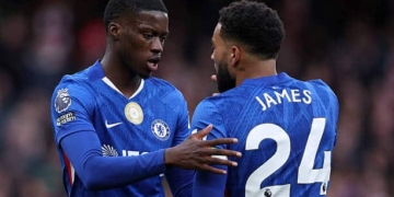 Premier League : Mamadou Sarr fait son retour dans le groupe de Chelsea mais démarre sur le banc contre Brighton - wiwsport