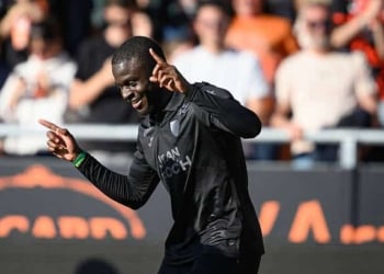 FC Lorient : En état de grâce et meilleur buteur de Ligue 1 en 2026, Bamba Dieng menace l'OM, son ancien club - wiwsport