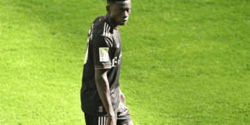 Vincent Kompany satisfait des débuts de Baro Sapoko Ndiaye comme titulaire : « C'était une bonne prestation, il peut être fier » - wiwsport