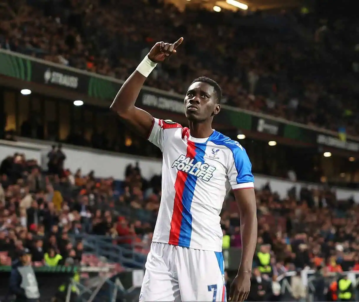 Crystal Palace : Ismaila Sarr inscrit le but le plus rapide de l'histoire de la Ligue Conférence