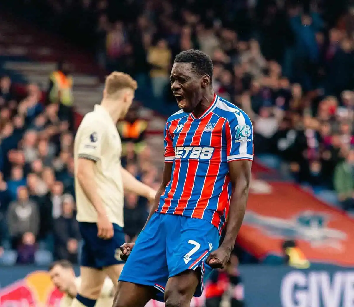 Premier League : Ismaila Sarr et Crystal Palace éloignent Everton de l'Europe - wiwsport Premier League : Ismaila Sarr et Crystal Palace éloignent Everton de l'Europe - wiwsport