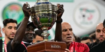 Foot : Lamine Ndiaye remporte la Coupe d’Algérie avec l'USM Alger - wiwsport