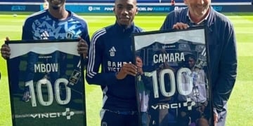 Paris FC : Moustapha Mbow célébré pour son 100e match - wiwsport