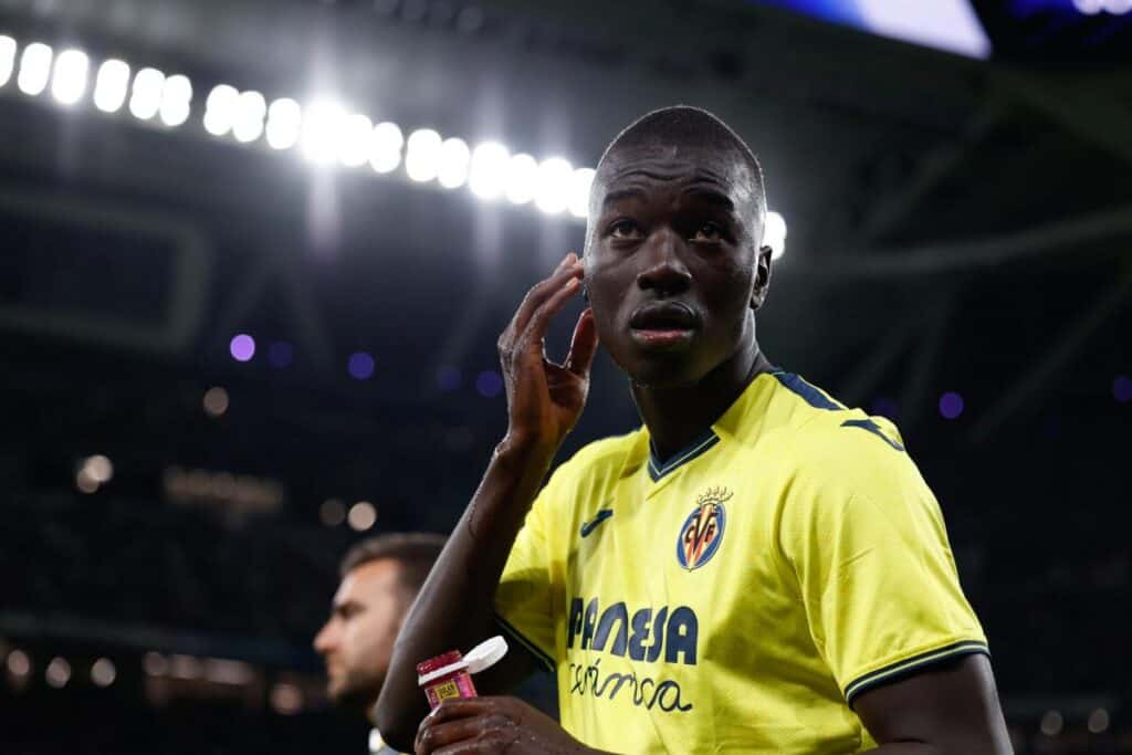 Mercato : Intéressé par Pape Gueye, Manchester United proche de boucler l’arrivée d’un autre milieu de terrain ! - wiwsport Mercato : Intéressé par Pape Gueye, Manchester United proche de boucler l’arrivée d’un autre milieu de terrain ! - wiwsport
