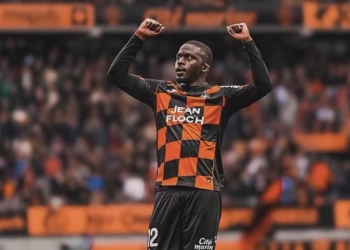 Ligue 1 : Auteur de son seizième but de la saison avec Lorient, Bamba Dieng une saison record ! - wiwsport Ligue 1 : Auteur de son seizième but de la saison avec Lorient, Bamba Dieng une saison record !