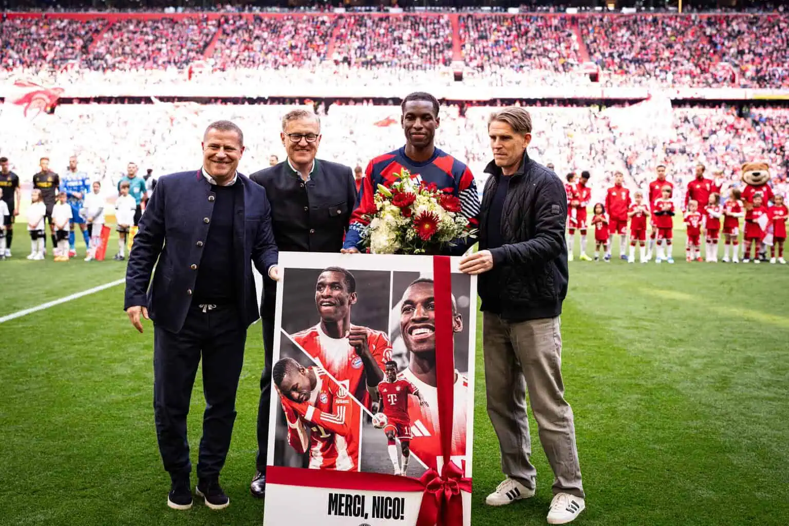 Bundesliga : L’hommage du Bayern Munich à Nicolas Jackson pour son dernier match de championnat à l’Allianz Arena ! - wiwsport Bundesliga : L’hommage du Bayern Munich à Nicolas Jackson pour son dernier match de championnat à l’Allianz Arena ! - wiwsport