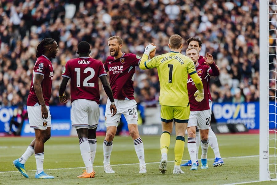 Premier League : El Hadji Malick Diouf titulaire avec les Hammers en quête de miracle pour se maintenir dans cette dernière journée ! - wiwsport Premier League : El Hadji Malick Diouf titulaire avec les Hammers en quête de miracle pour se maintenir dans cette dernière journée ! - wiwsport