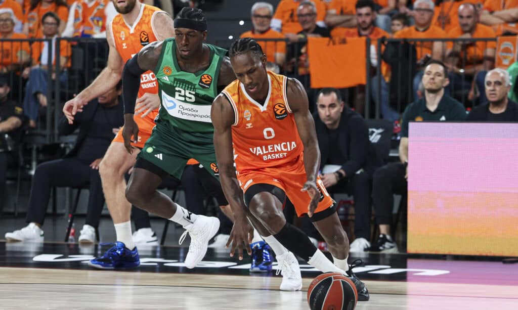 « C'est un joueur incroyablement fort » : Auteur d'un match phénoménal contre le Panathinaïkós, Papi Brancou Badio porte le rêve de Valence en EuroLeague - wiwsport « C'est un joueur incroyablement fort » : Auteur d'un match phénoménal contre le Panathinaïkós, Papi Brancou Badio porte le rêve de Valence en EuroLeague - wiwsport