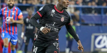 Barrages Ligue 2 : Sérigne Faye et le FC Rouen face au défi du Stade Lavallois pour une montée - wiwsport
