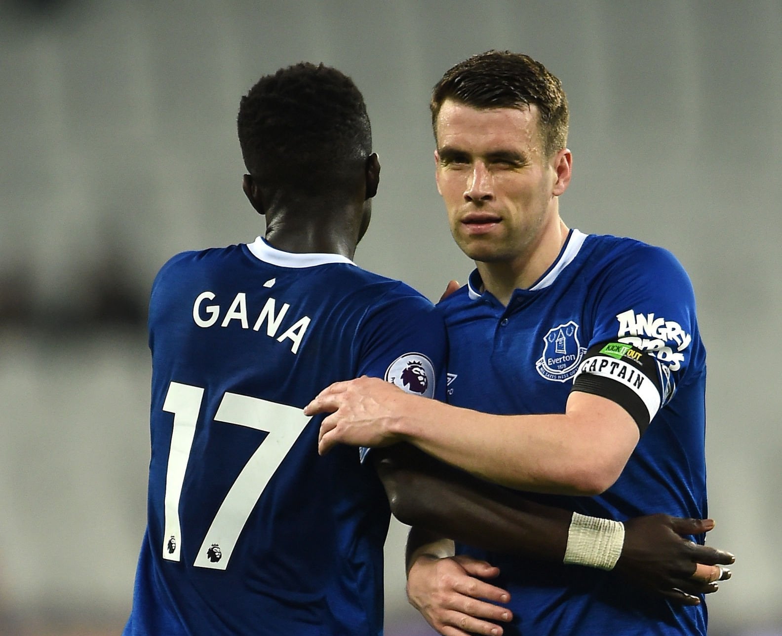 « Le type de joueur dont nous avons besoin dans ce club » : L'hommage d'Idrissa Gueye à Seamus Coleman, qui a annoncé son départ d'Everton - wiwsport « Le type de joueur dont nous avons besoin dans ce club » : L'hommage d'Idrissa Gueye à Seamus Coleman, qui a annoncé son départ d'Everton - wiwsport