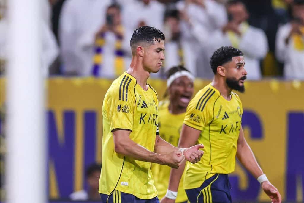 Saudi Pro League : Sans son talisman Sadio Mané, Al-Nassr s'incline contre Al-Qadsiah et perd gros dans la course au titre - wiwsport Saudi Pro League : Sans son talisman Sadio Mané, Al-Nassr s'incline contre Al-Qadsiah et perd gros dans la course au titre - wiwsport