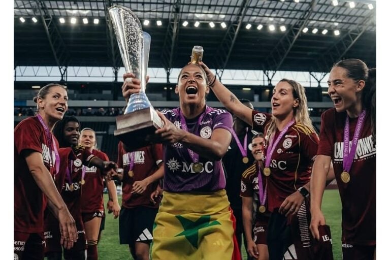 Suisse : Mickaëla Bottega réalise le doublé Coupe-Championnat avec le Servette FC Chênois - wiwsport Suisse : Mickaëla Bottega réalise le doublé Coupe-Championnat avec le Servette FC Chênois - wiwsport