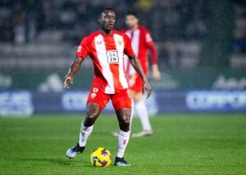 FERROL, SPAIN - DECEMBER 18: Dion Lopy of UD Almería passes the ball during the Liga Hypermotion match between Racing Club de Ferrol and UD Almería at Estadio Municipal de A Malata on December 18, 2024 in Ferrol, Spain. (Photo by Bruno Penas/Quality Sport Images/Getty Images)